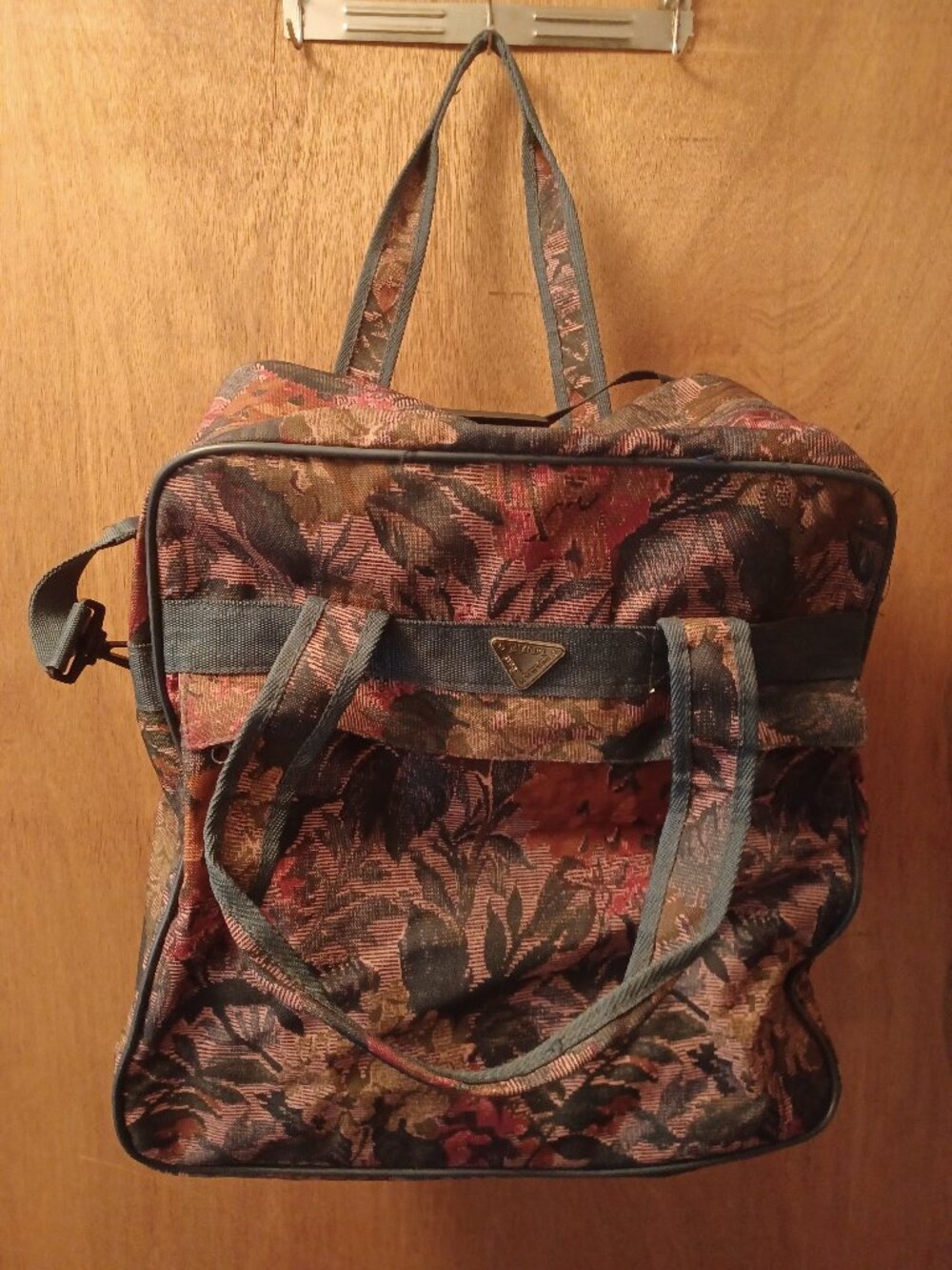 Vintage Riviera Floral Tapestry Weekend Tote Travel Bag